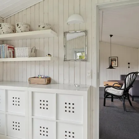 Feriehus Sommerhusidyl Med Udesauna Og Vildmarksbad *