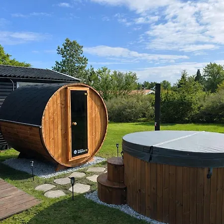 Feriehus Sommerhusidyl Med Udesauna Og Vildmarksbad Vig